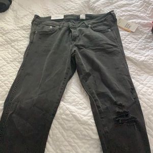 Black skinny jeans